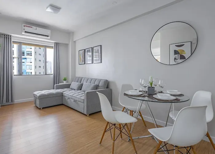1 Bedroom And Cozy Prime Location In Bgc Manila